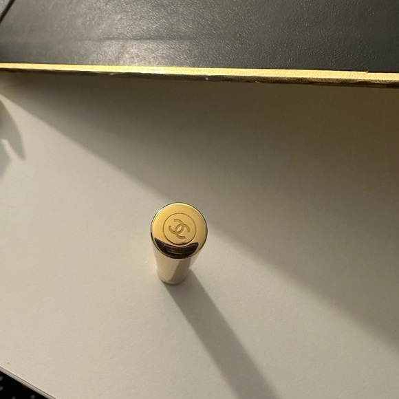 ROUGE ALLURE L'EXTRAIT - ❗️REFILL❗️ shade 874 - Picture 3 of 6